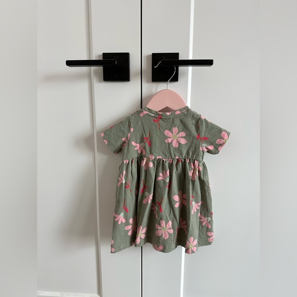 HEMA Dress - Picture 2 of 4